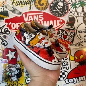 Vans Disney Mickey Eras